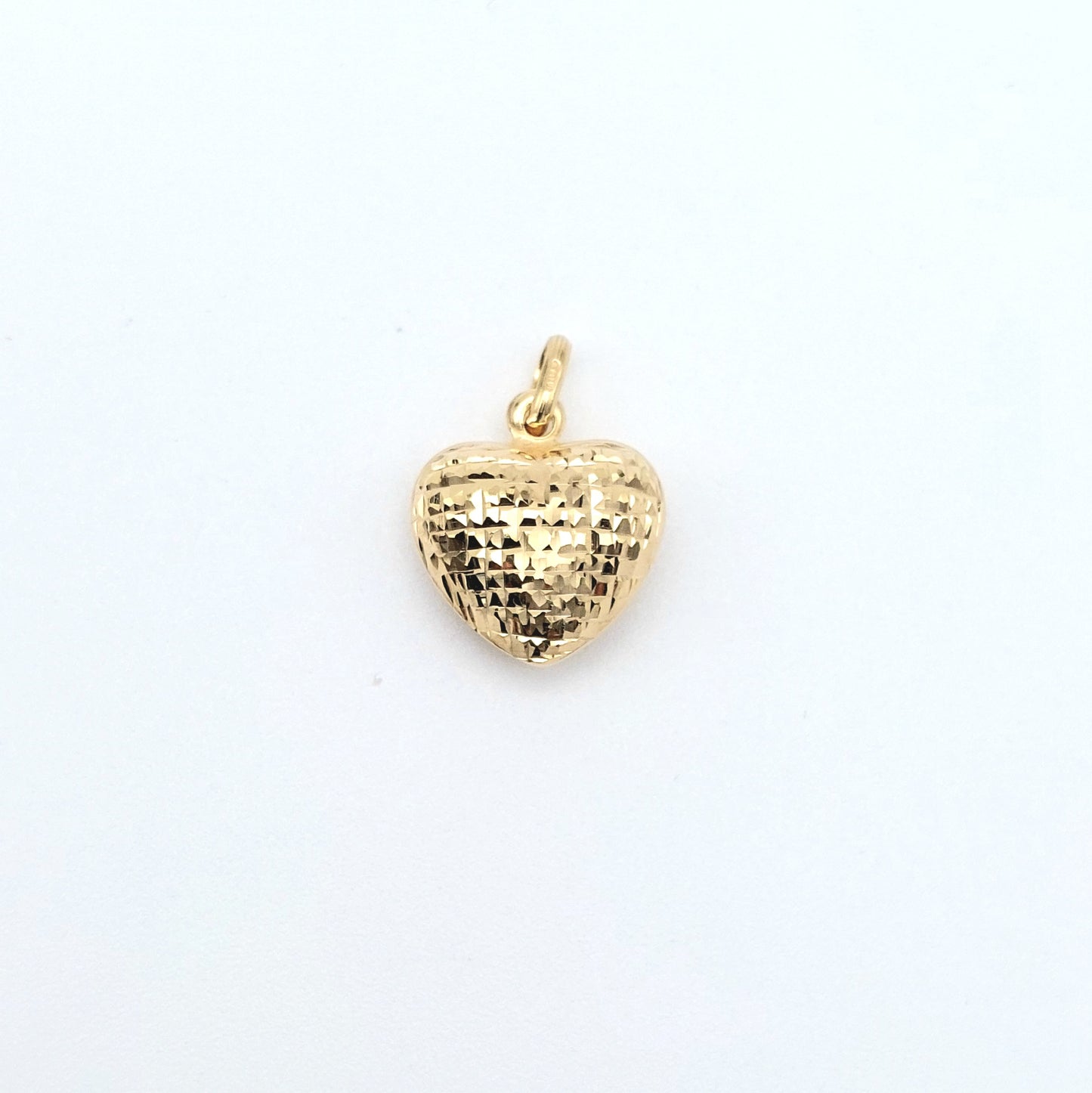 Ciondolo a cuore scatolato in oro giallo 18 KT. CIO-ORO015.